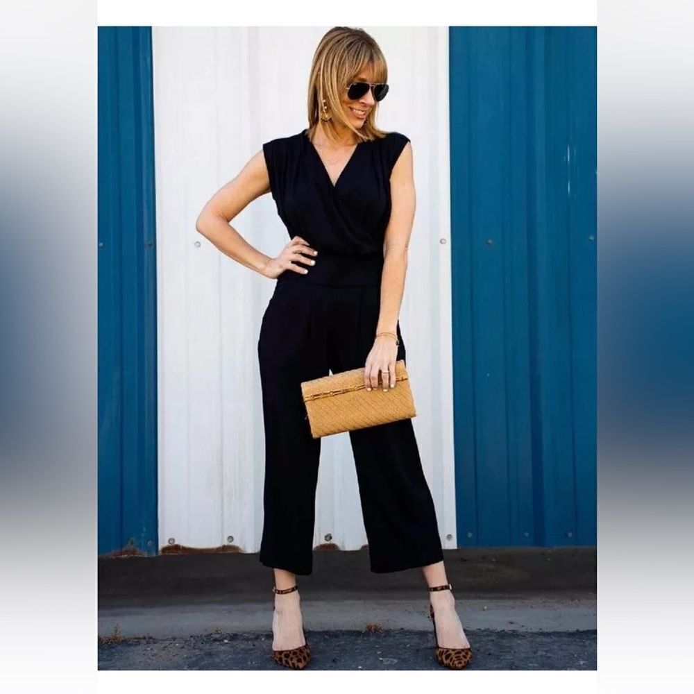 CAbi downtown jumpsuit
Tie back size XS